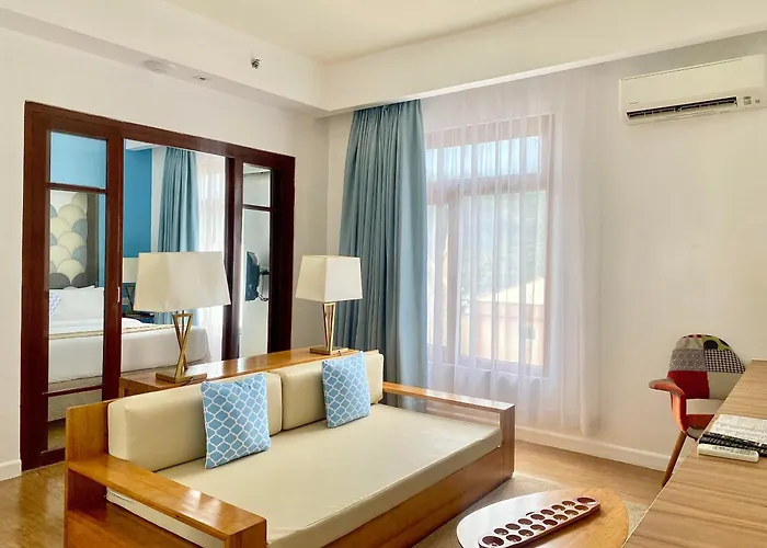 Ferra Hotel And Garden Suites